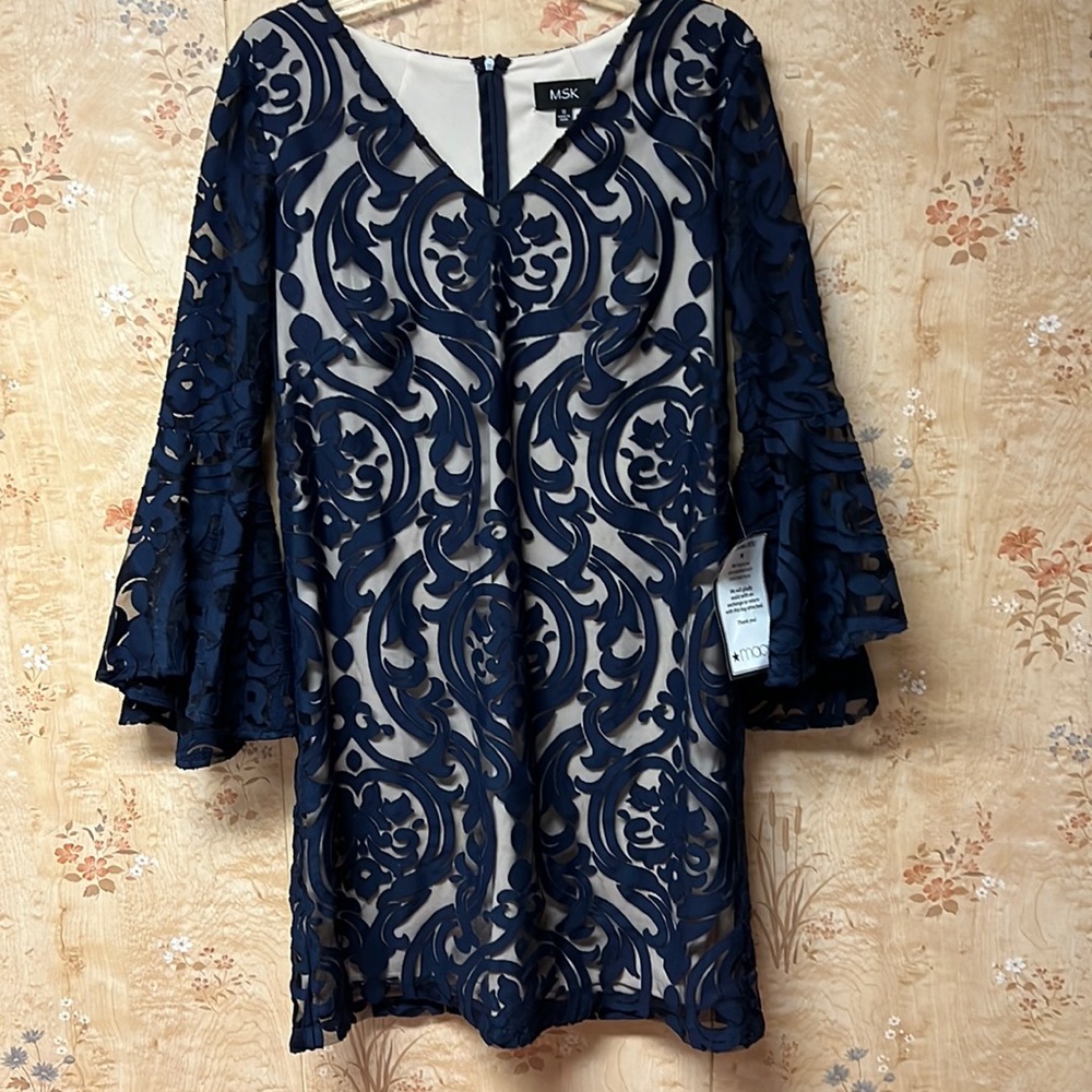 Navy and beige lined dress brand new size 10